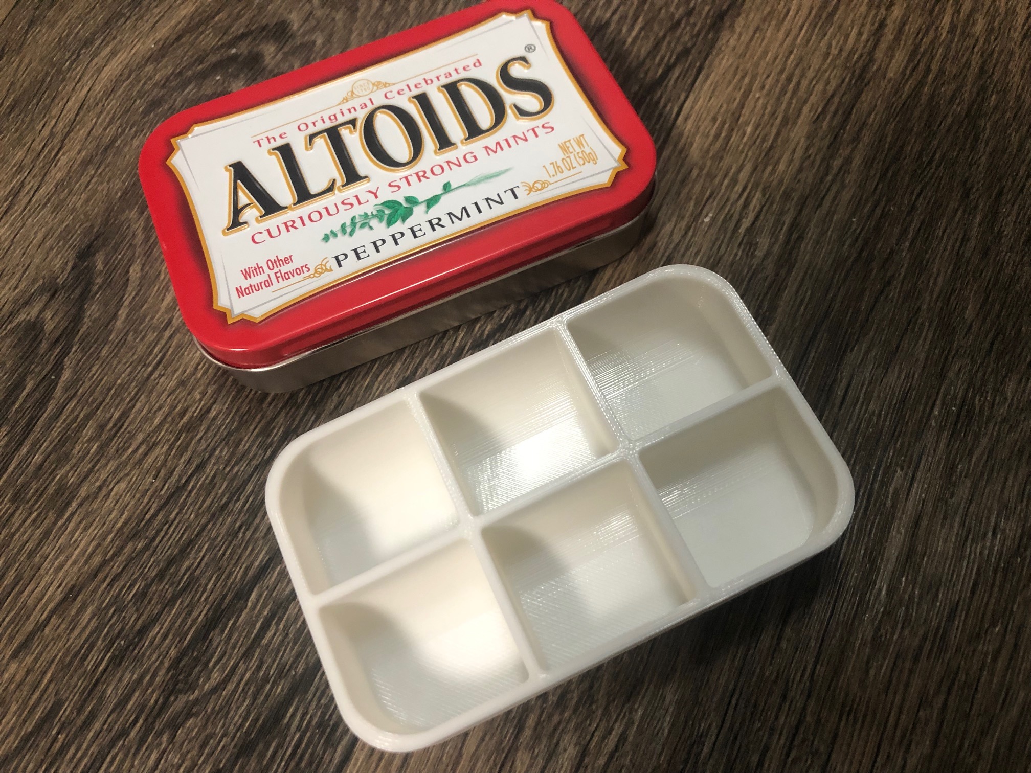 Containers: Altoid Tins